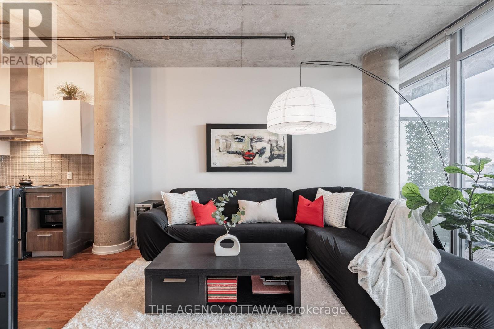 620 - 360 Mcleod Street