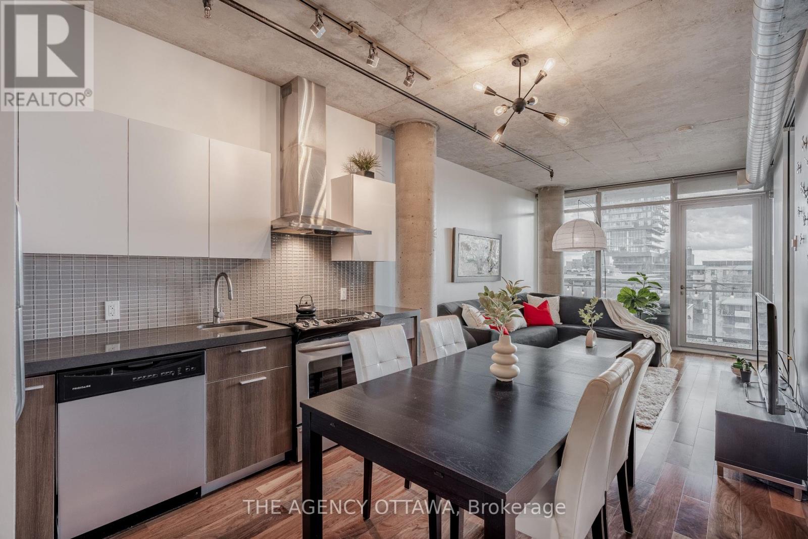 620 - 360 Mcleod Street
