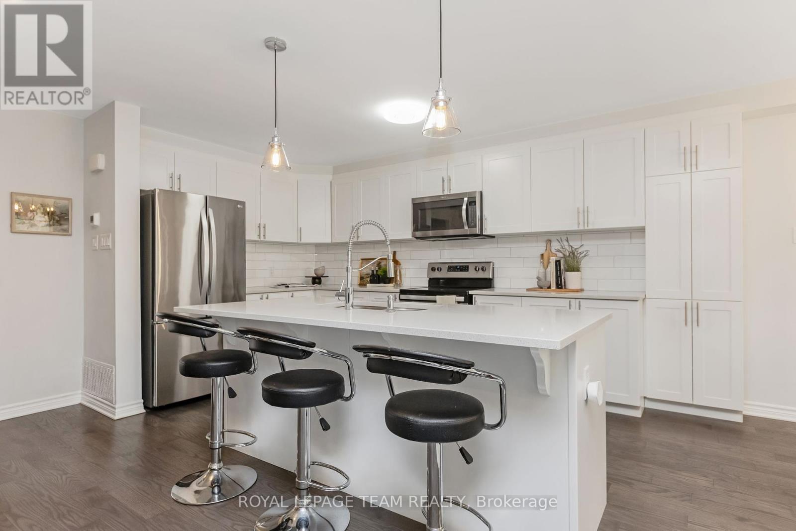 523 Parade Drive