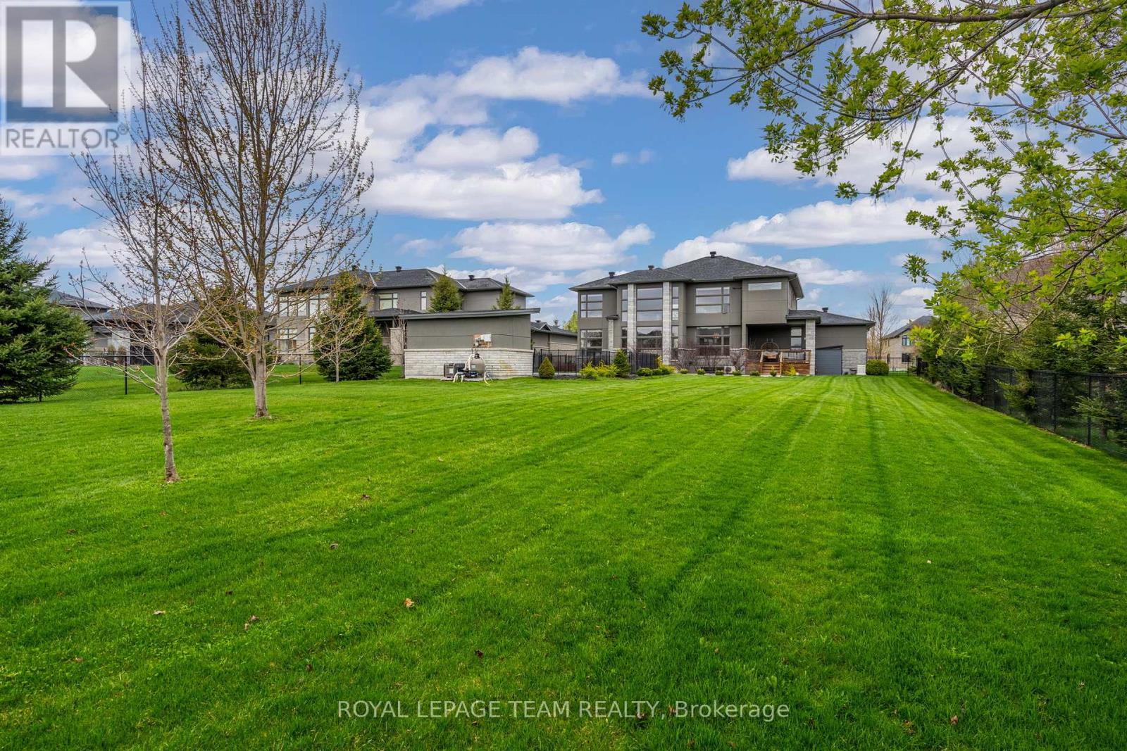 132 Dunblane Way