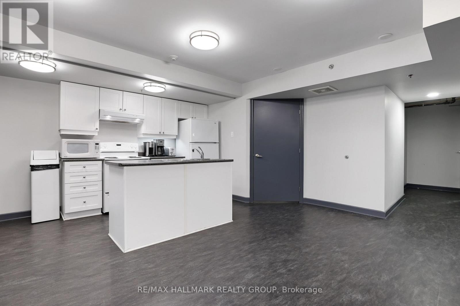 405 - 445 Laurier Avenue W