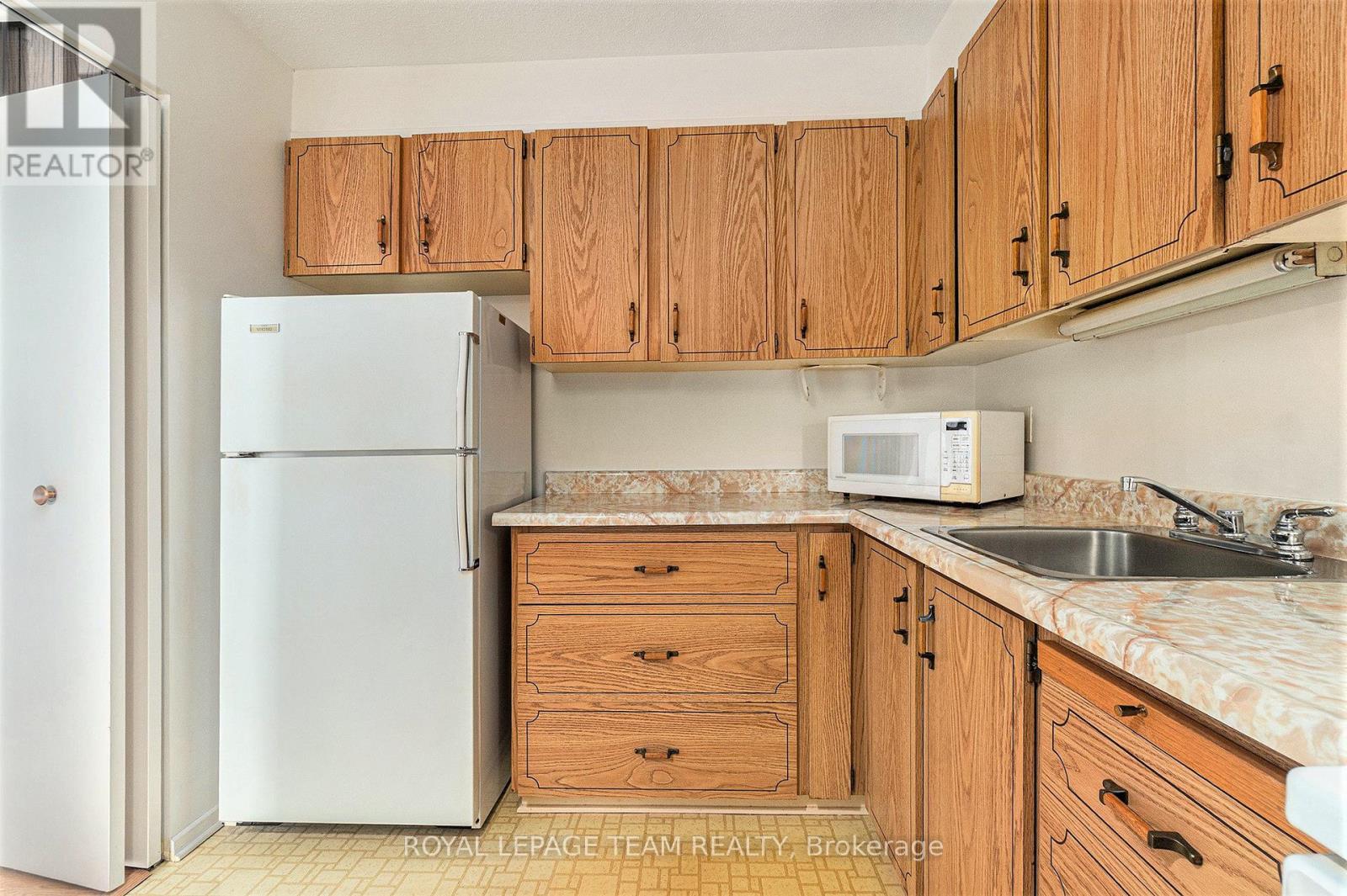 706 - 20 Chesterton Drive