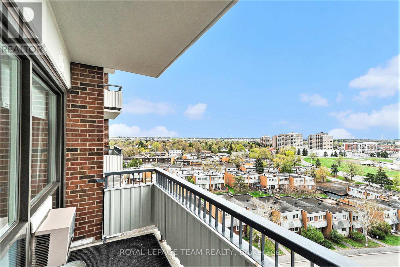 706 - 20 Chesterton Drive