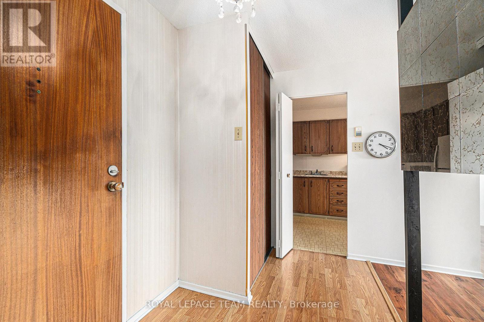706 - 20 Chesterton Drive
