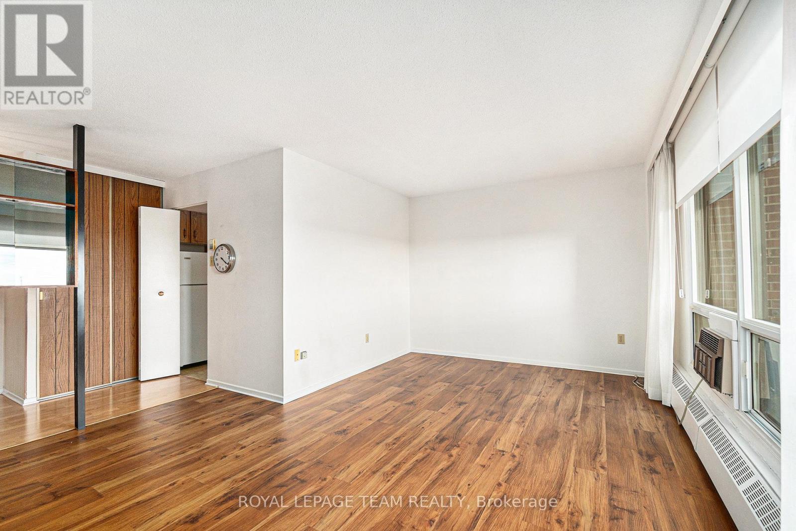 706 - 20 Chesterton Drive