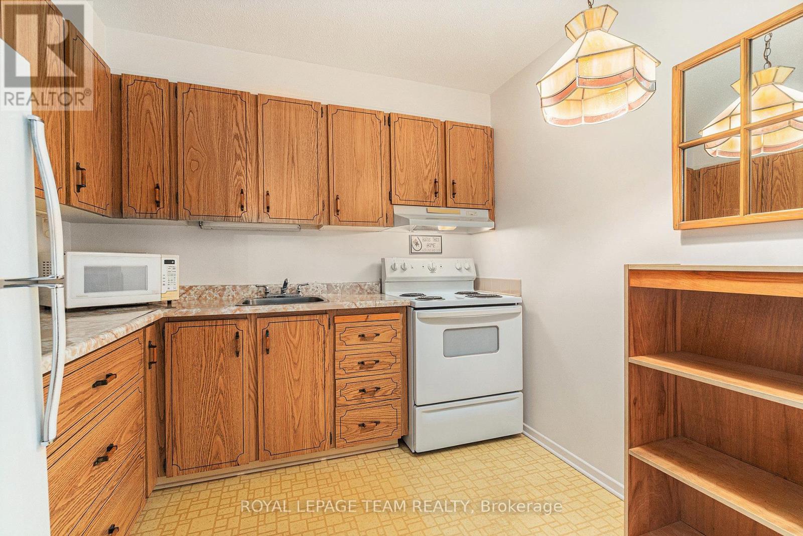 706 - 20 Chesterton Drive
