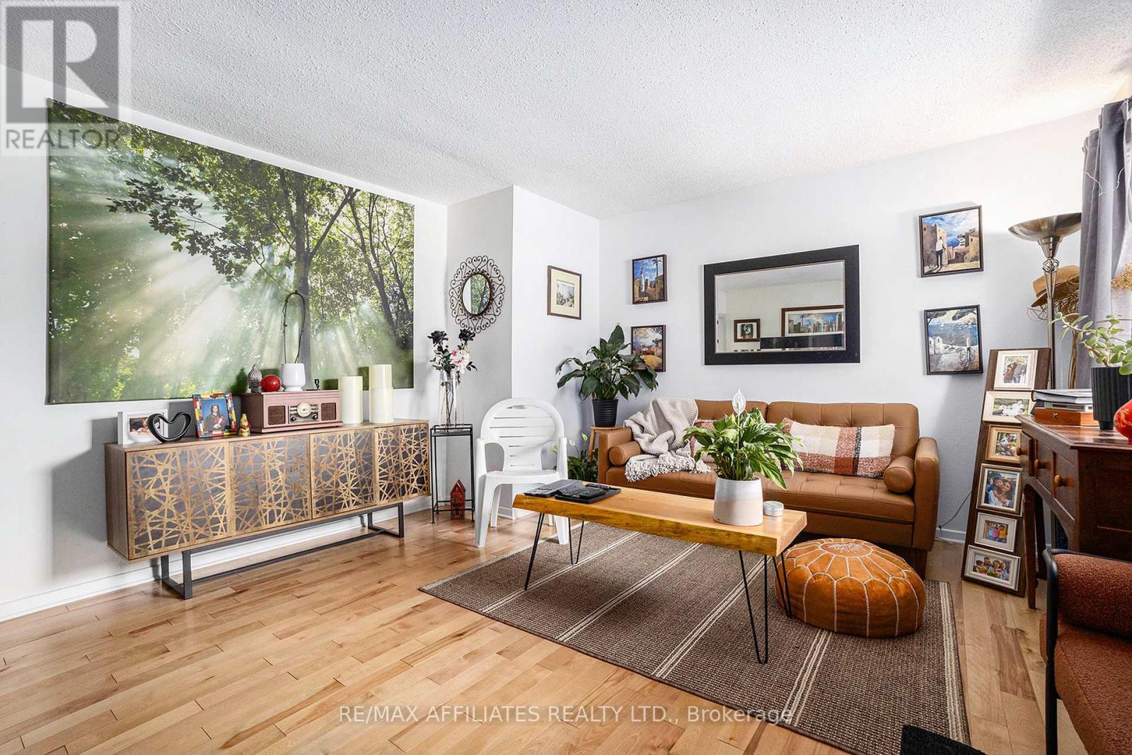 6208 Renaud Road