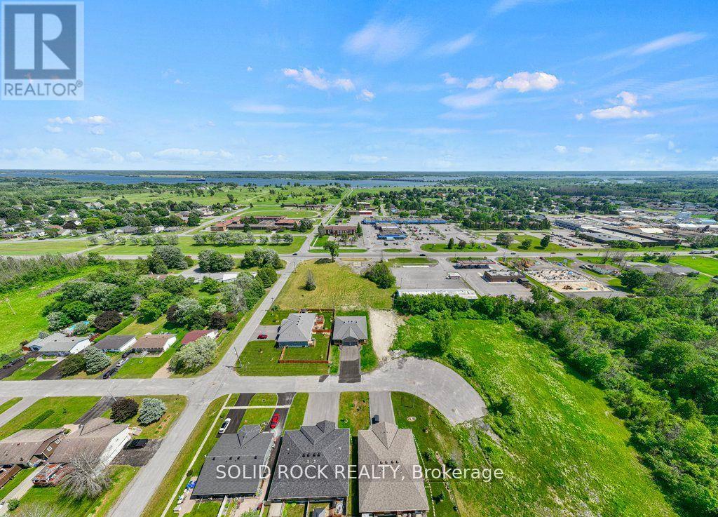 9 Billings Avenue W