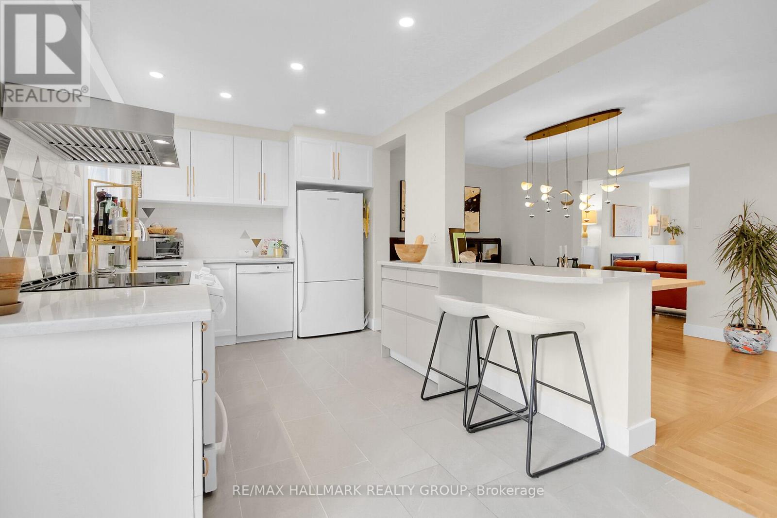 81 - 2061 Jasmine Crescent
