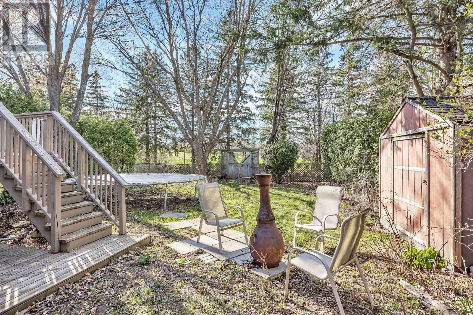 54 Chimo Drive