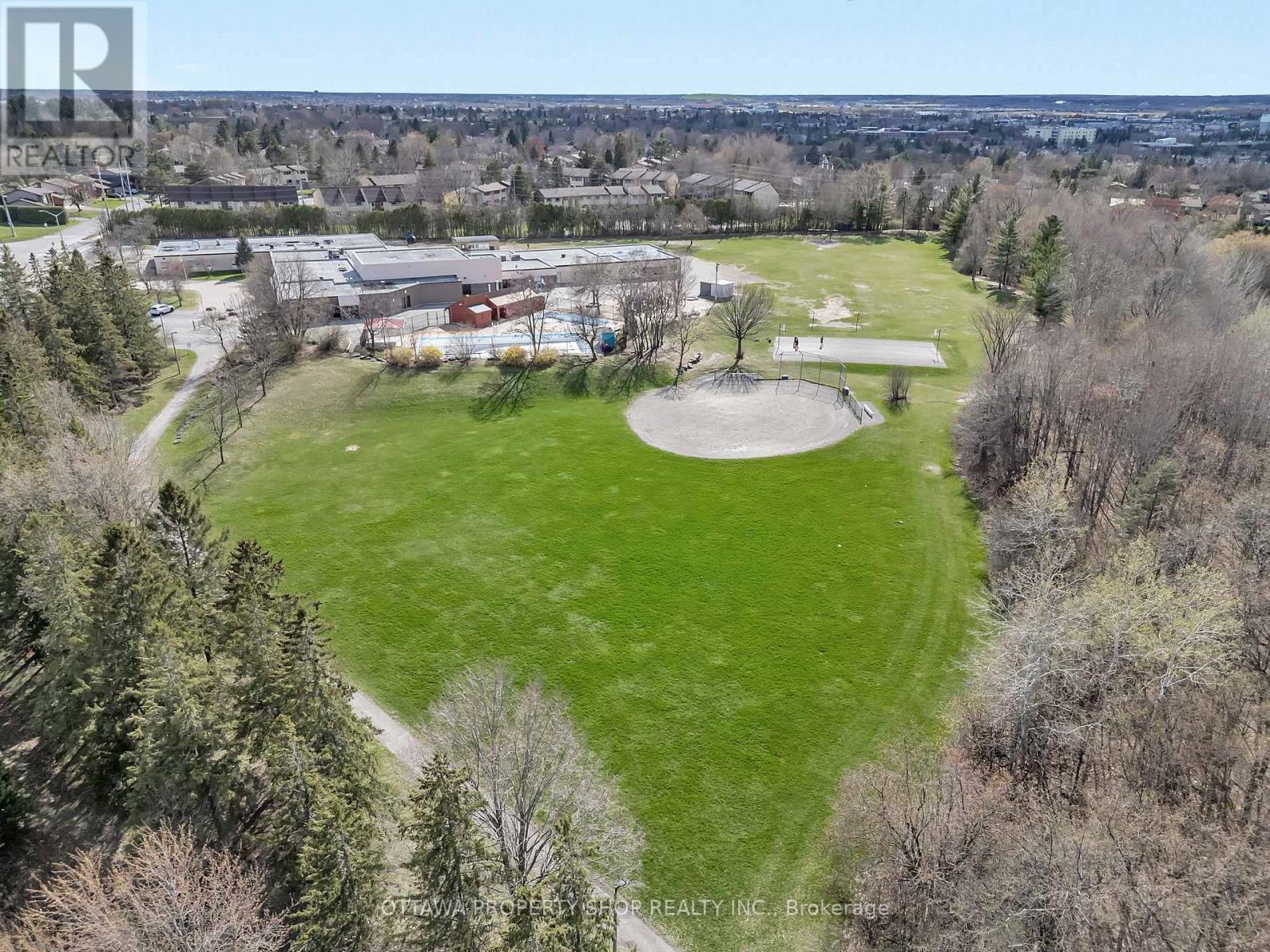 54 Chimo Drive