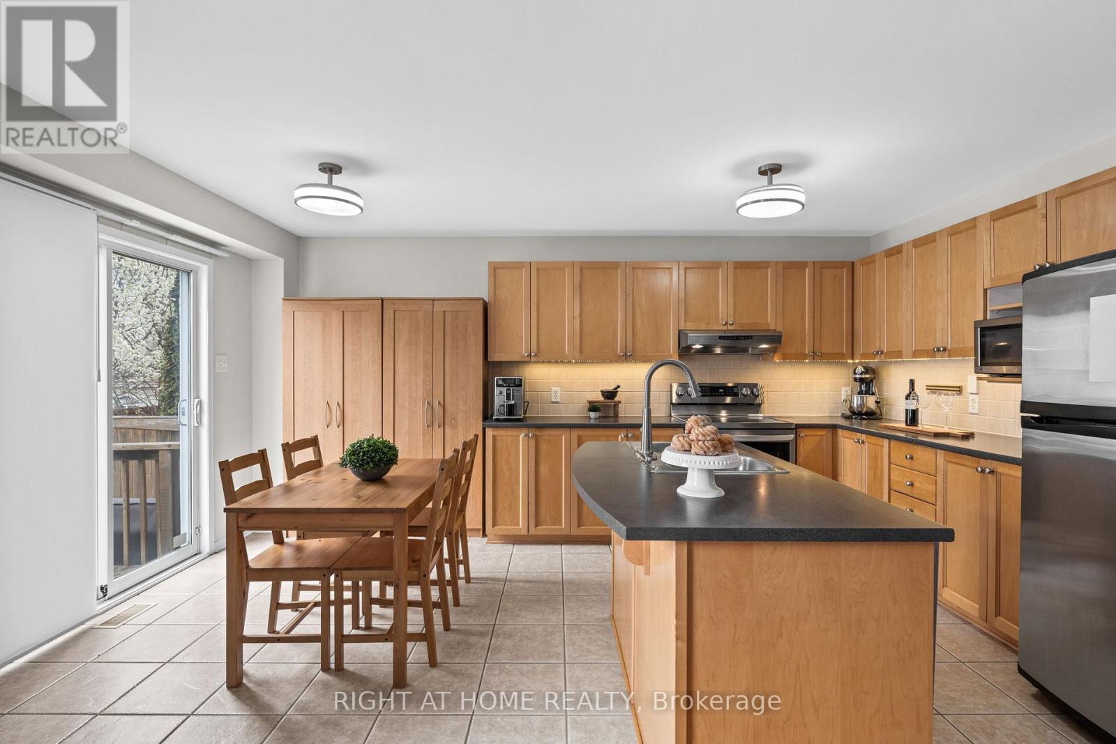 61 Sunvale Way