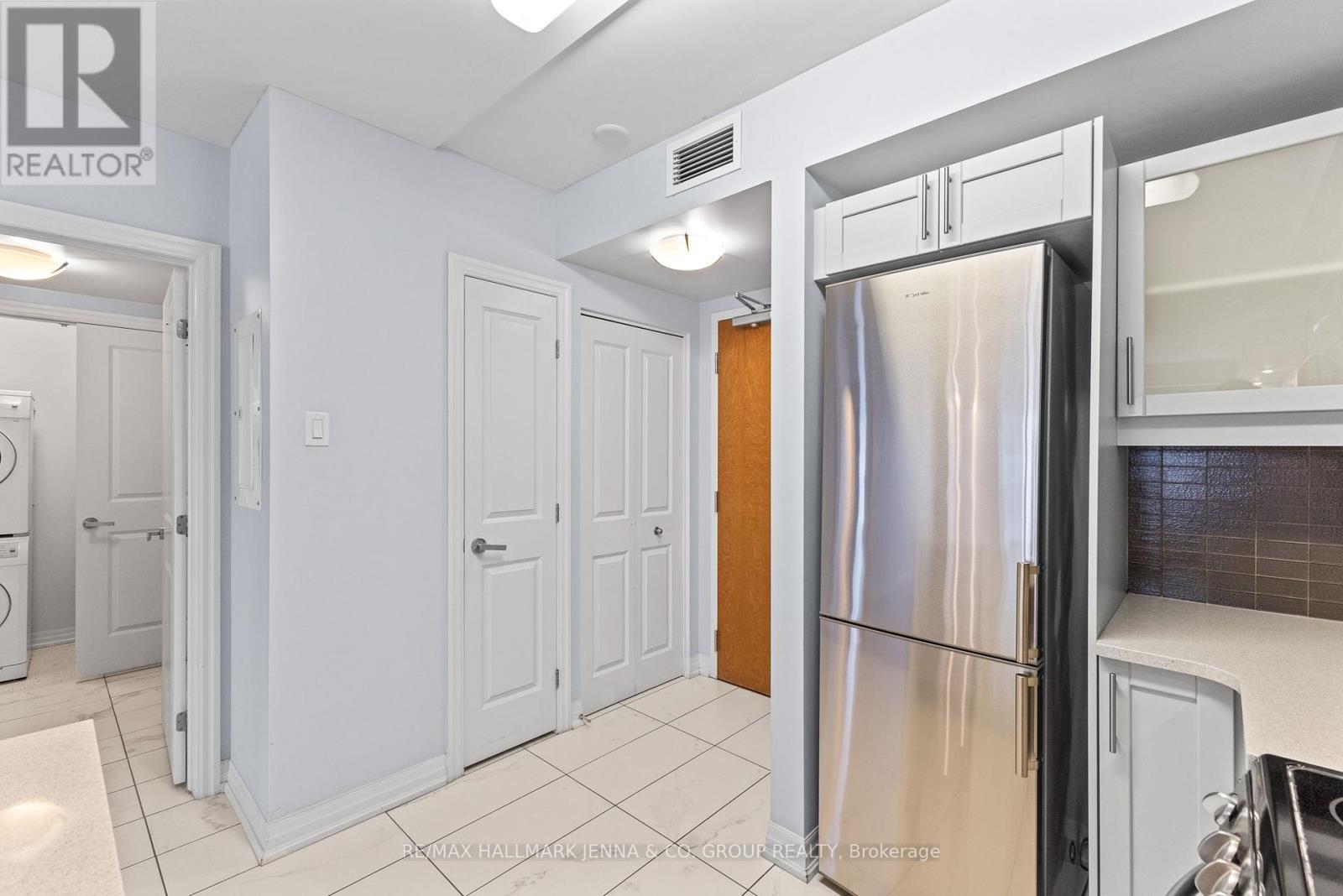 1306 - 195 Besserer Street