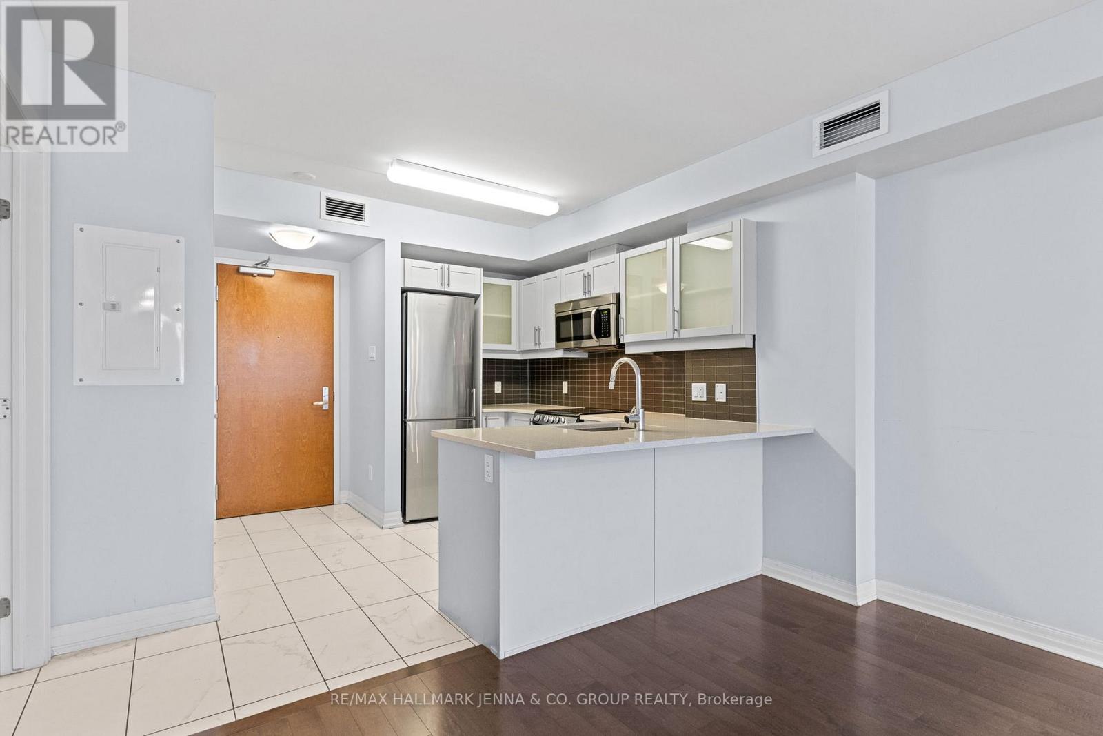 1306 - 195 Besserer Street