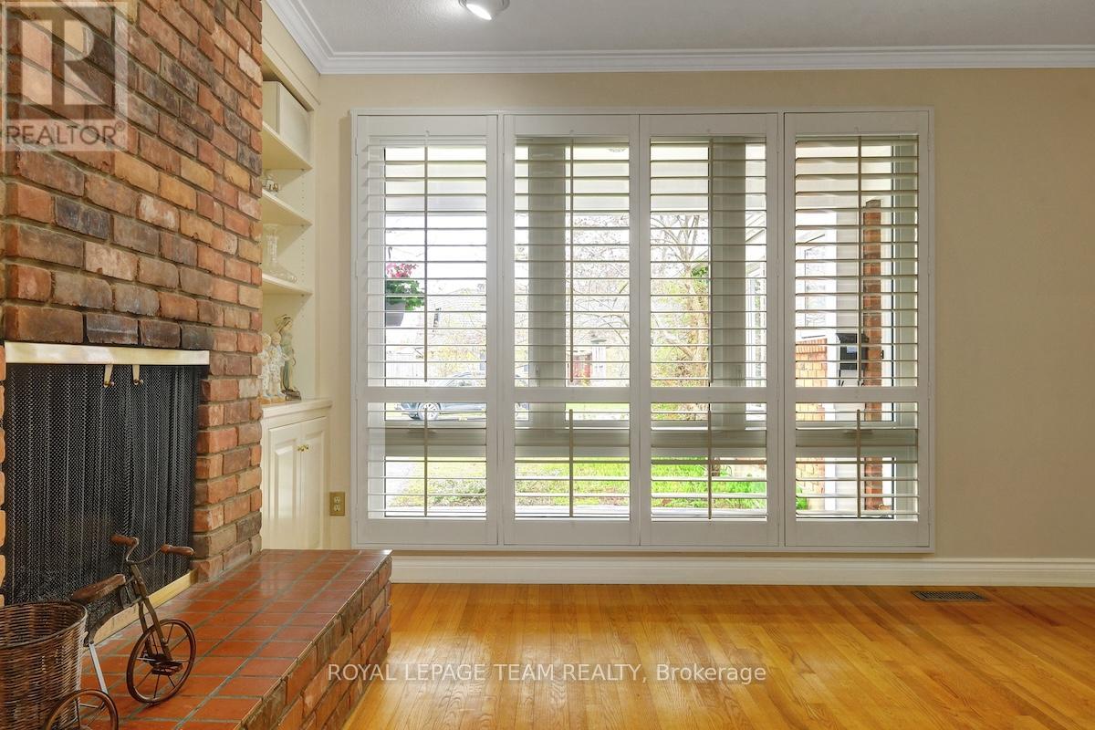 79 Parkland Crescent