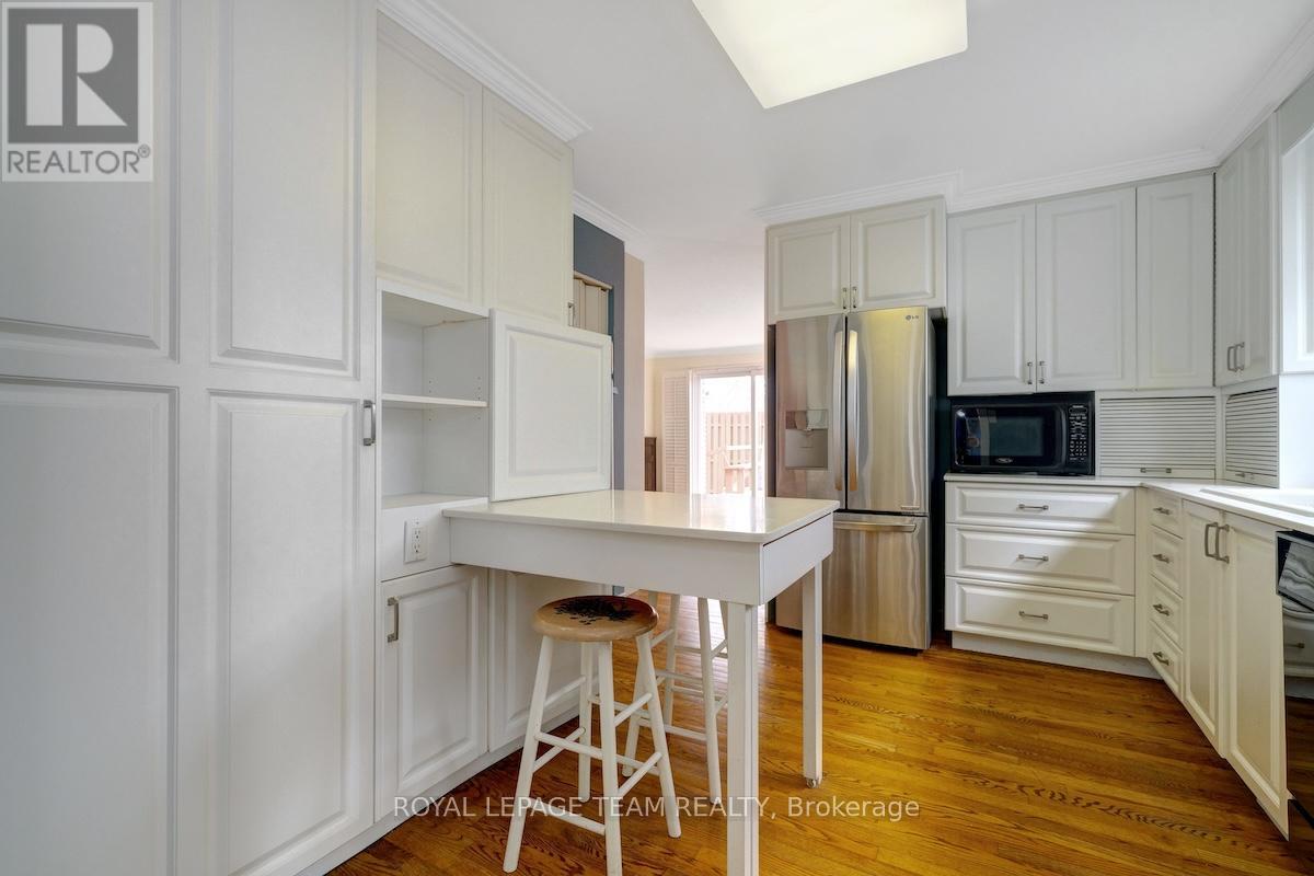 79 Parkland Crescent