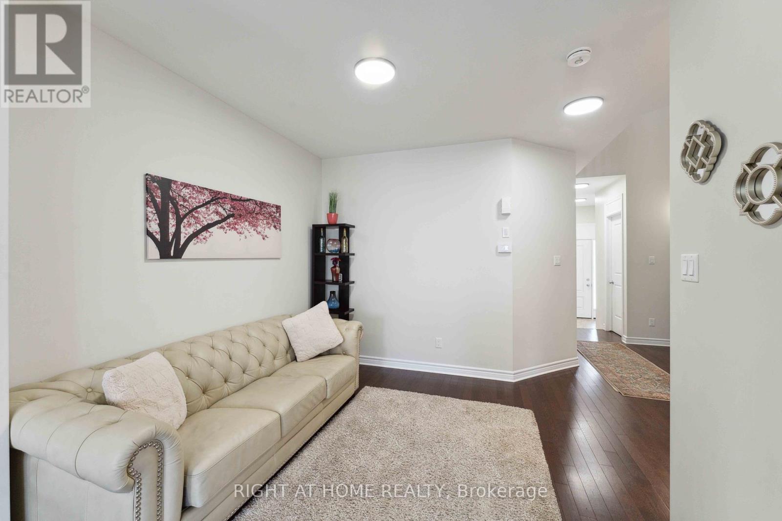 819 Miikana Road