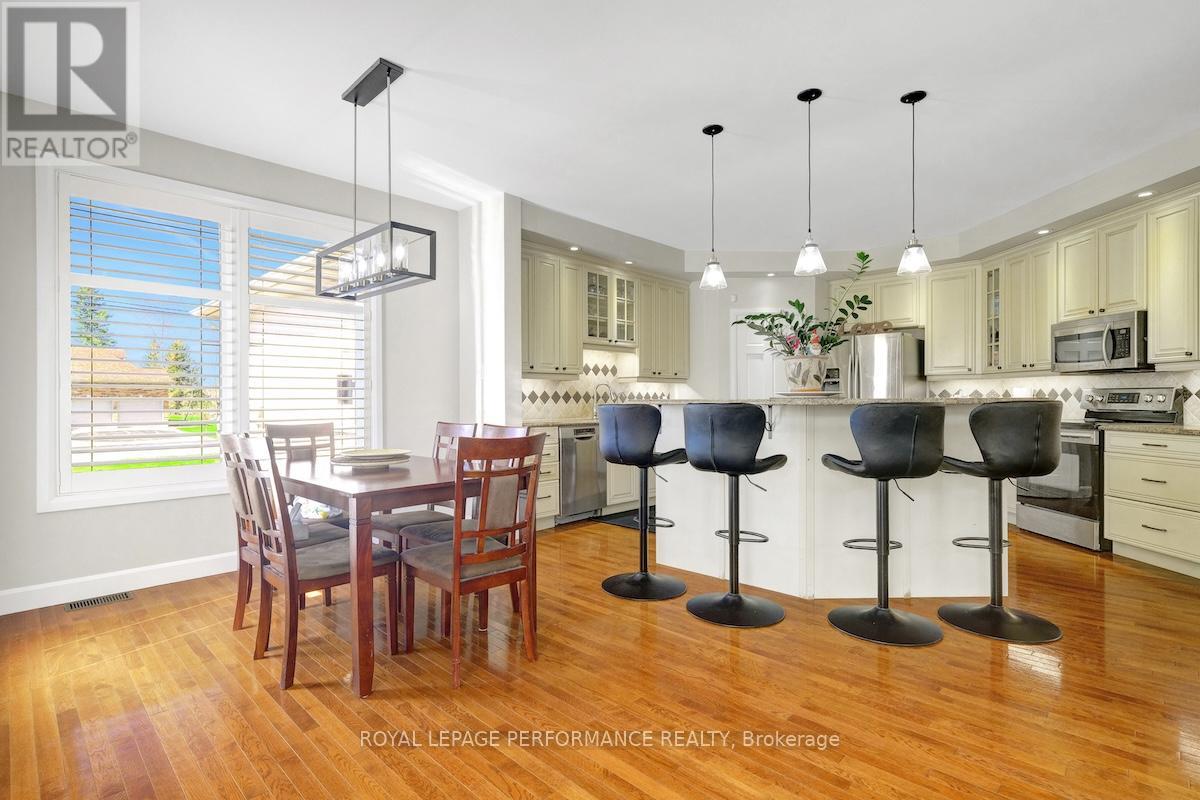 6598 Courtland Grove Crescent