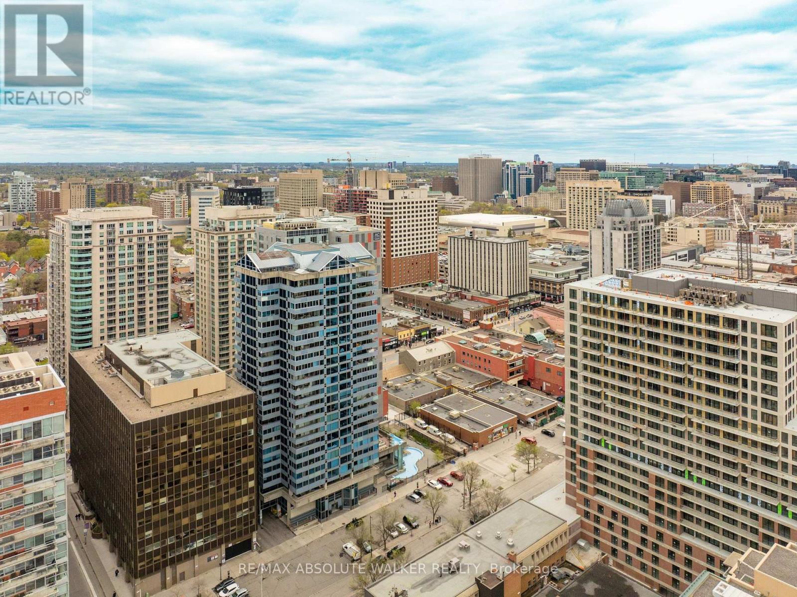 1605 - 160 George Street