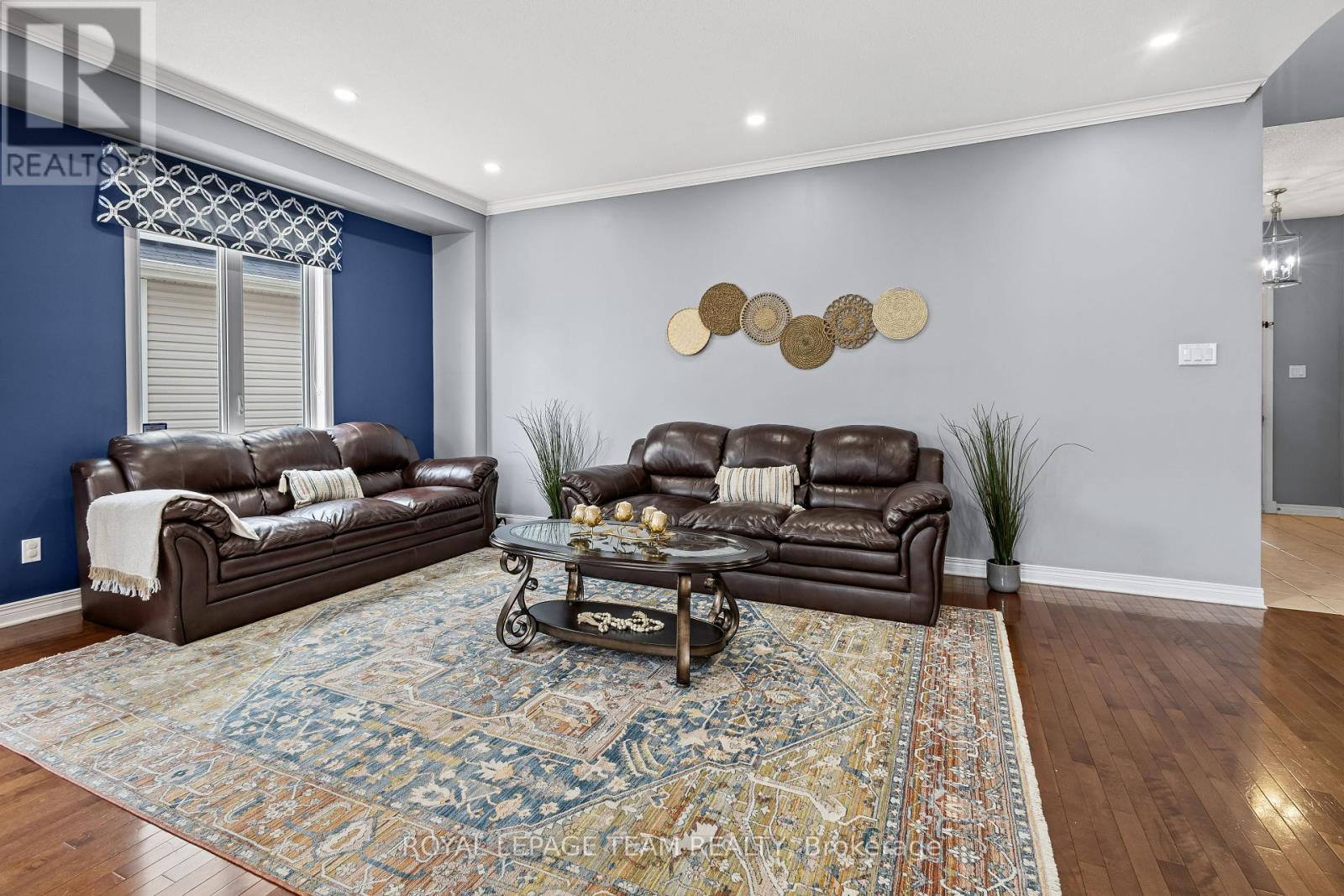 817 Feather Moss Way