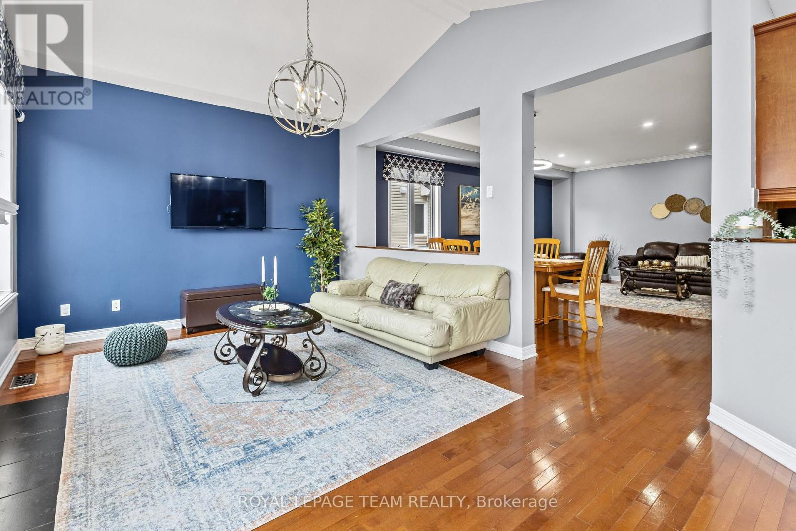 817 Feather Moss Way