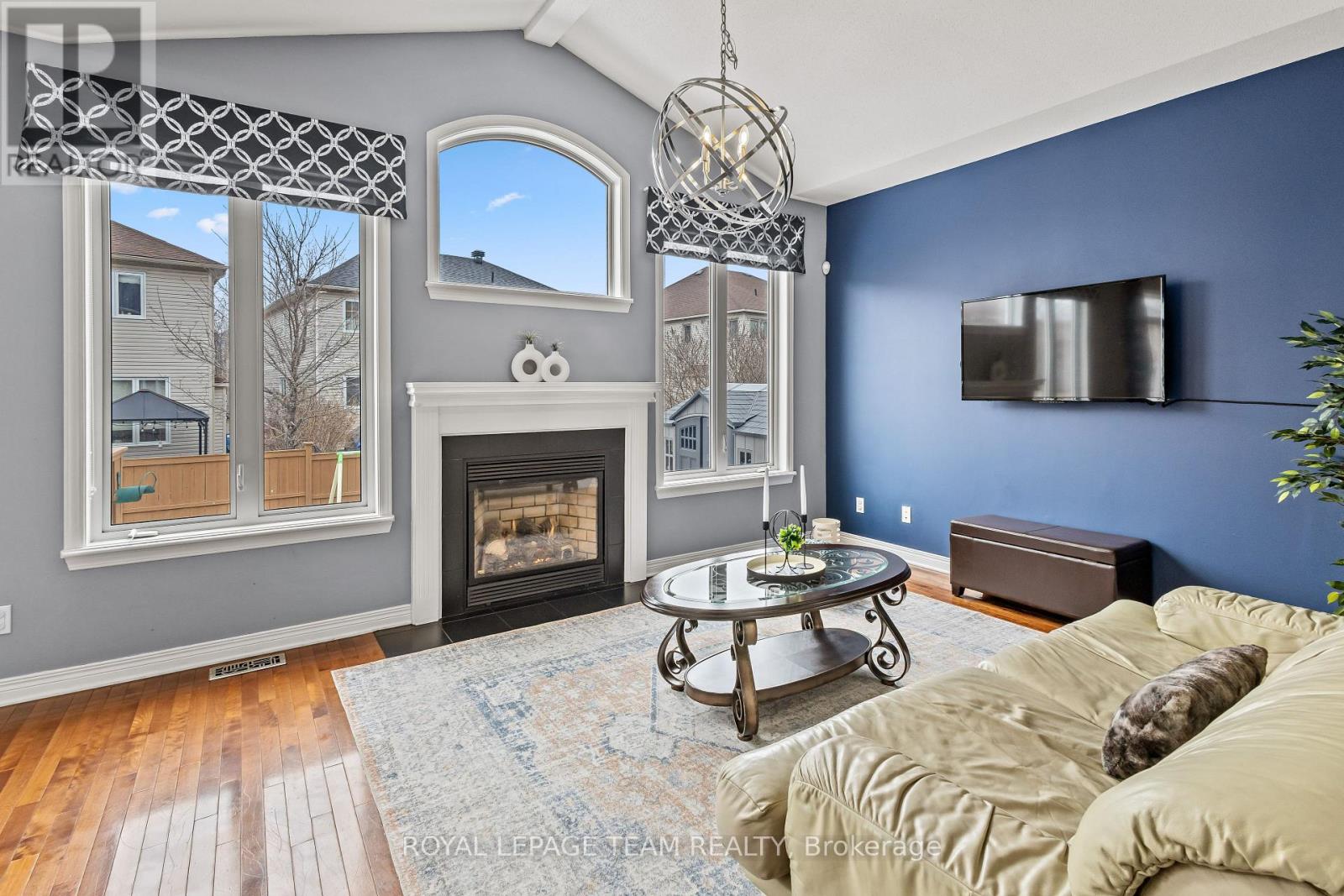 817 Feather Moss Way