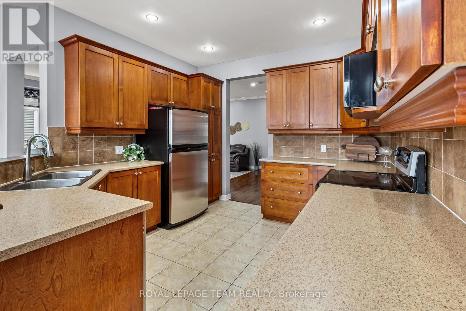 817 Feather Moss Way