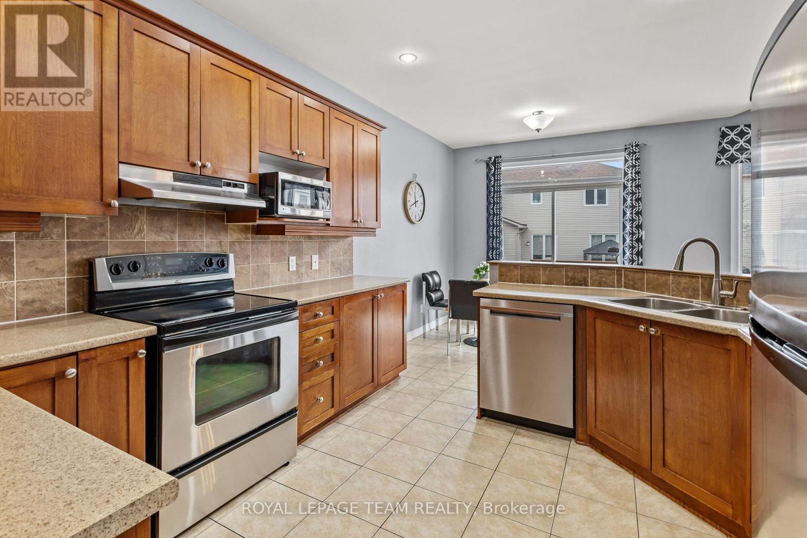 817 Feather Moss Way