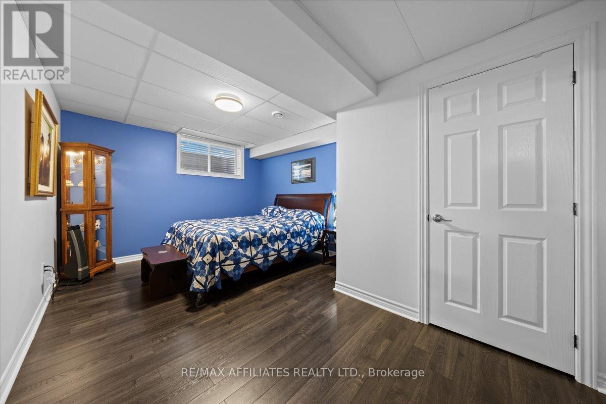 2277 Esprit Drive