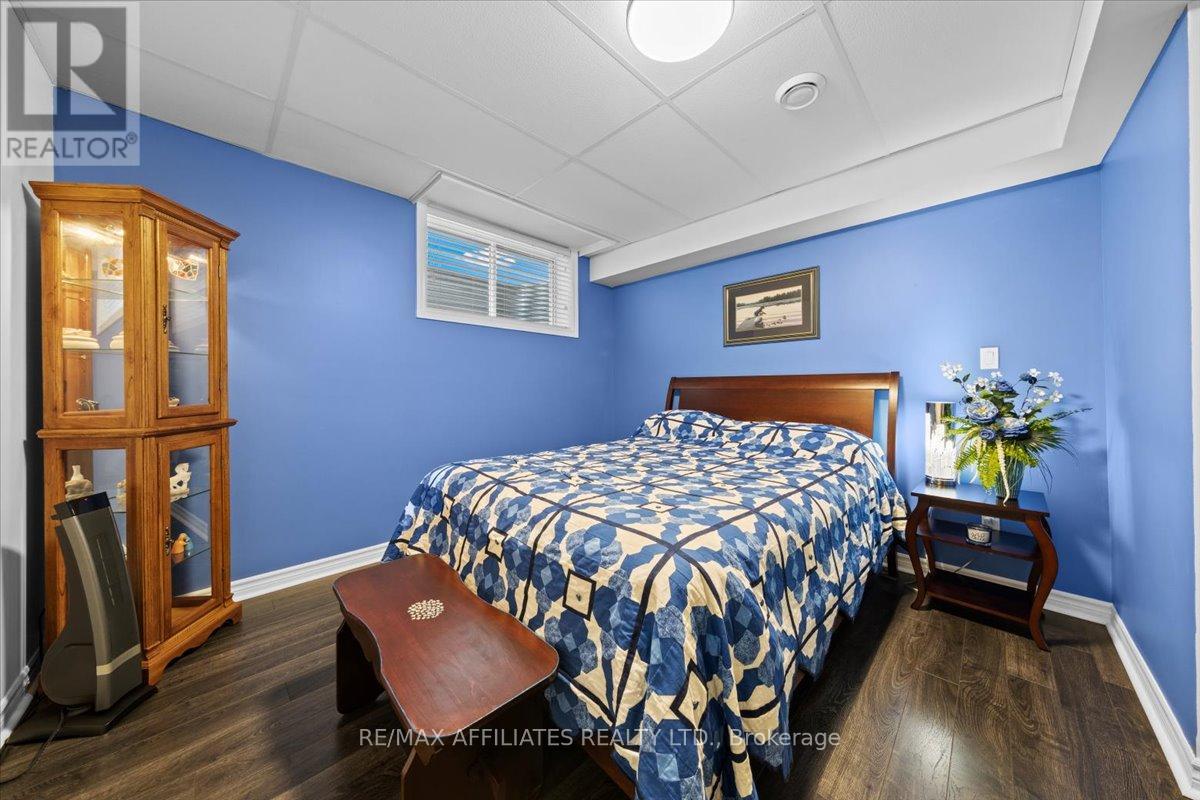 2277 Esprit Drive