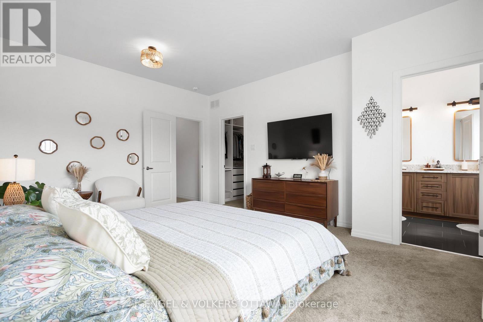 606 Mikinak Road