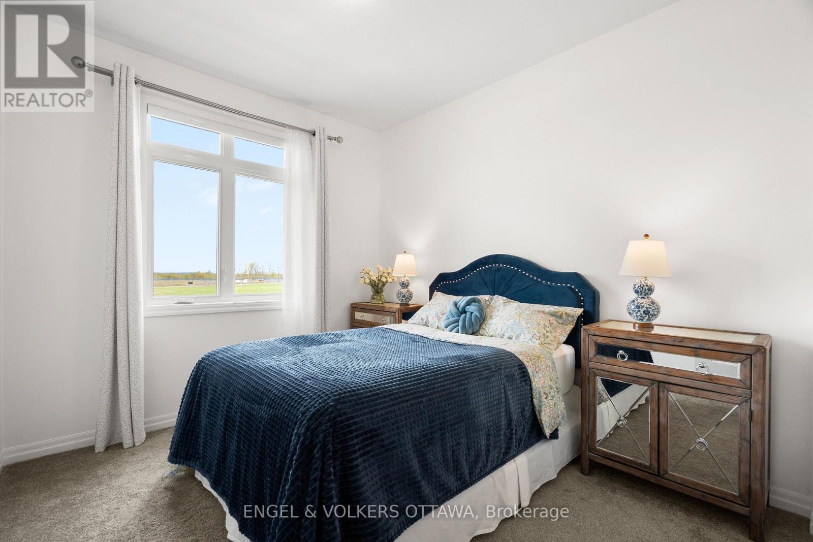 606 Mikinak Road