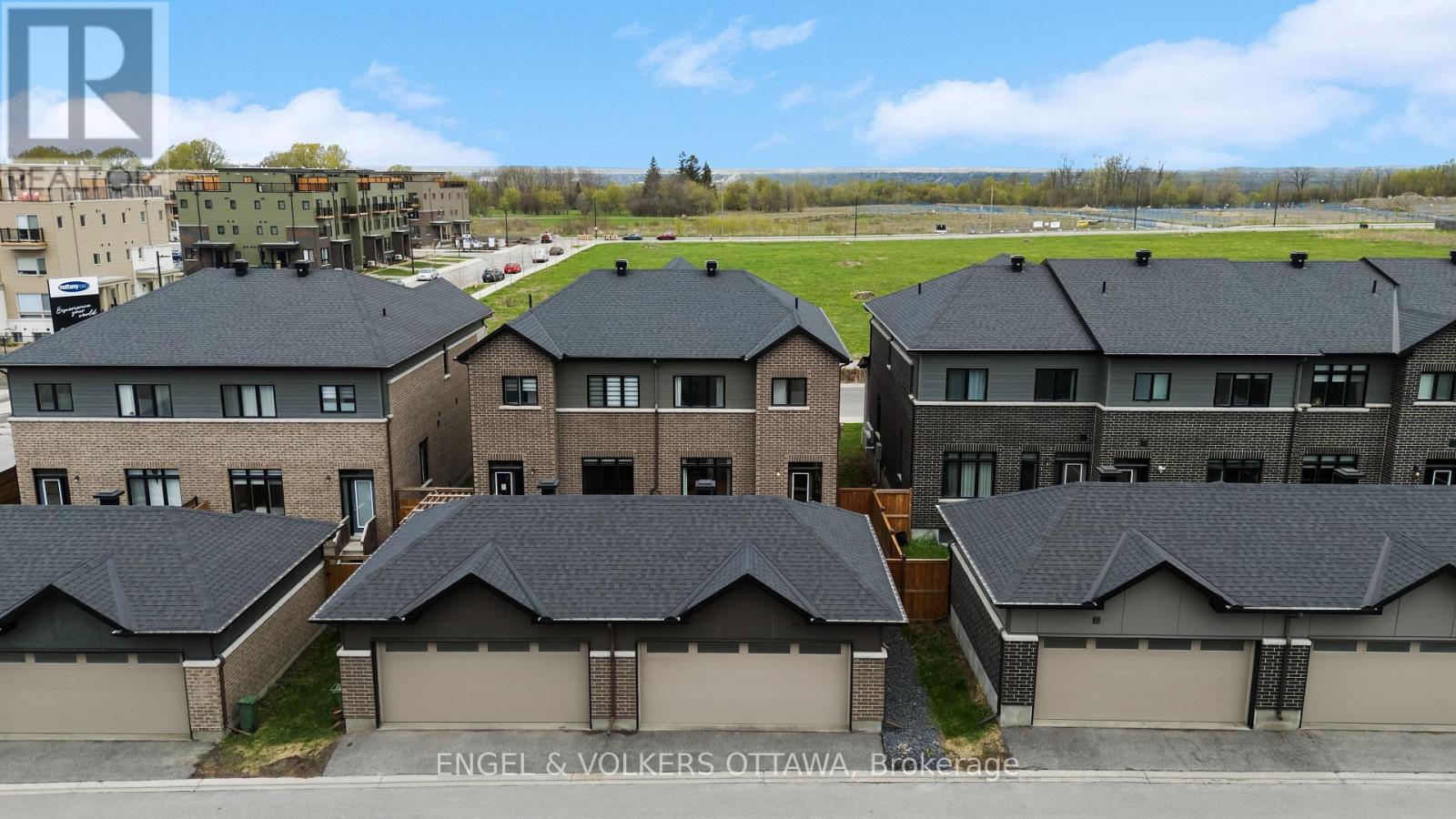 606 Mikinak Road