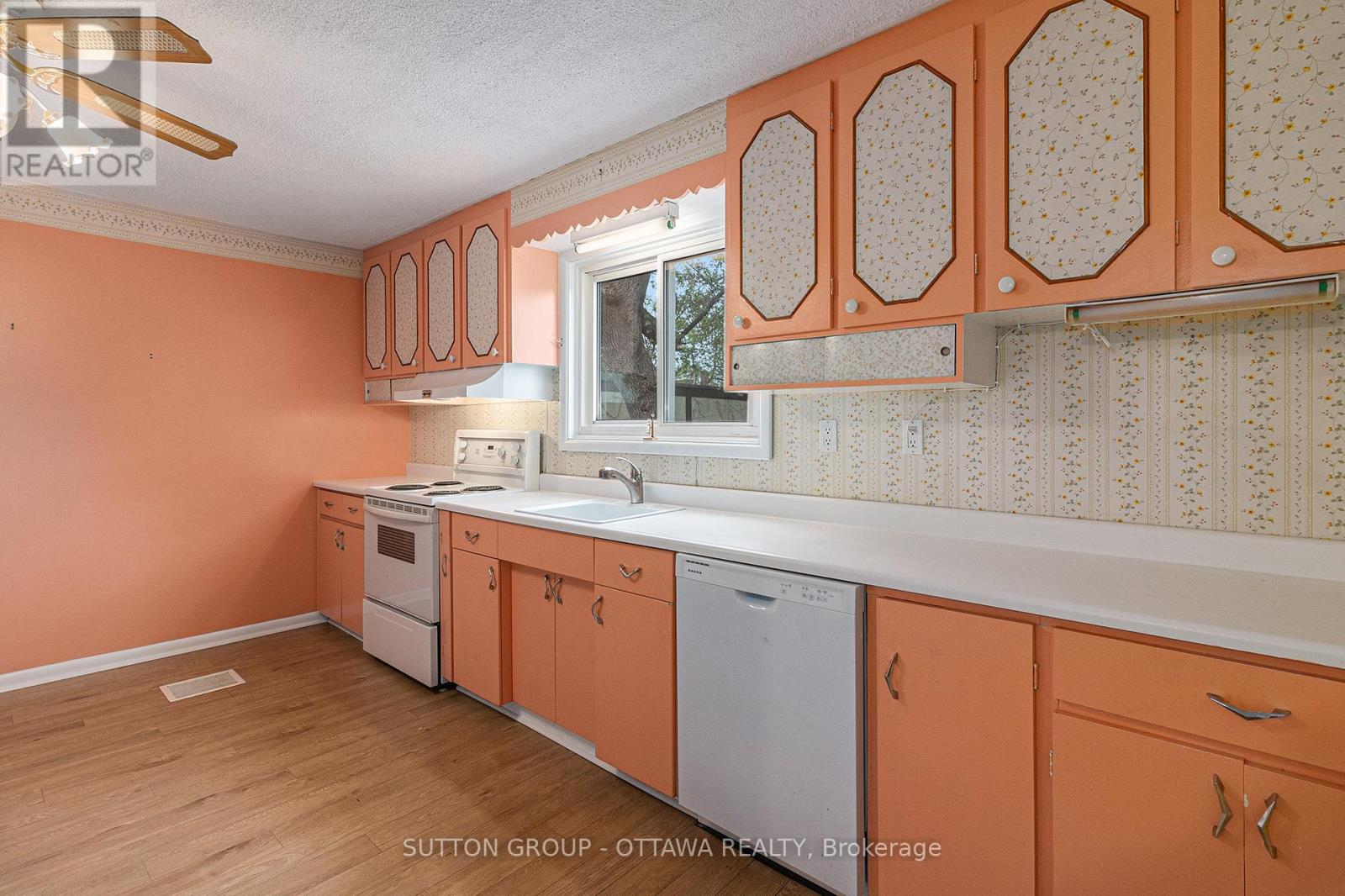1341 Raven Avenue