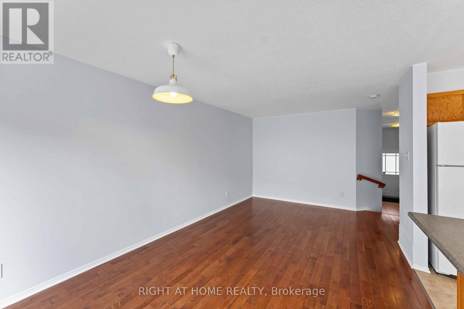 421 Hillsboro