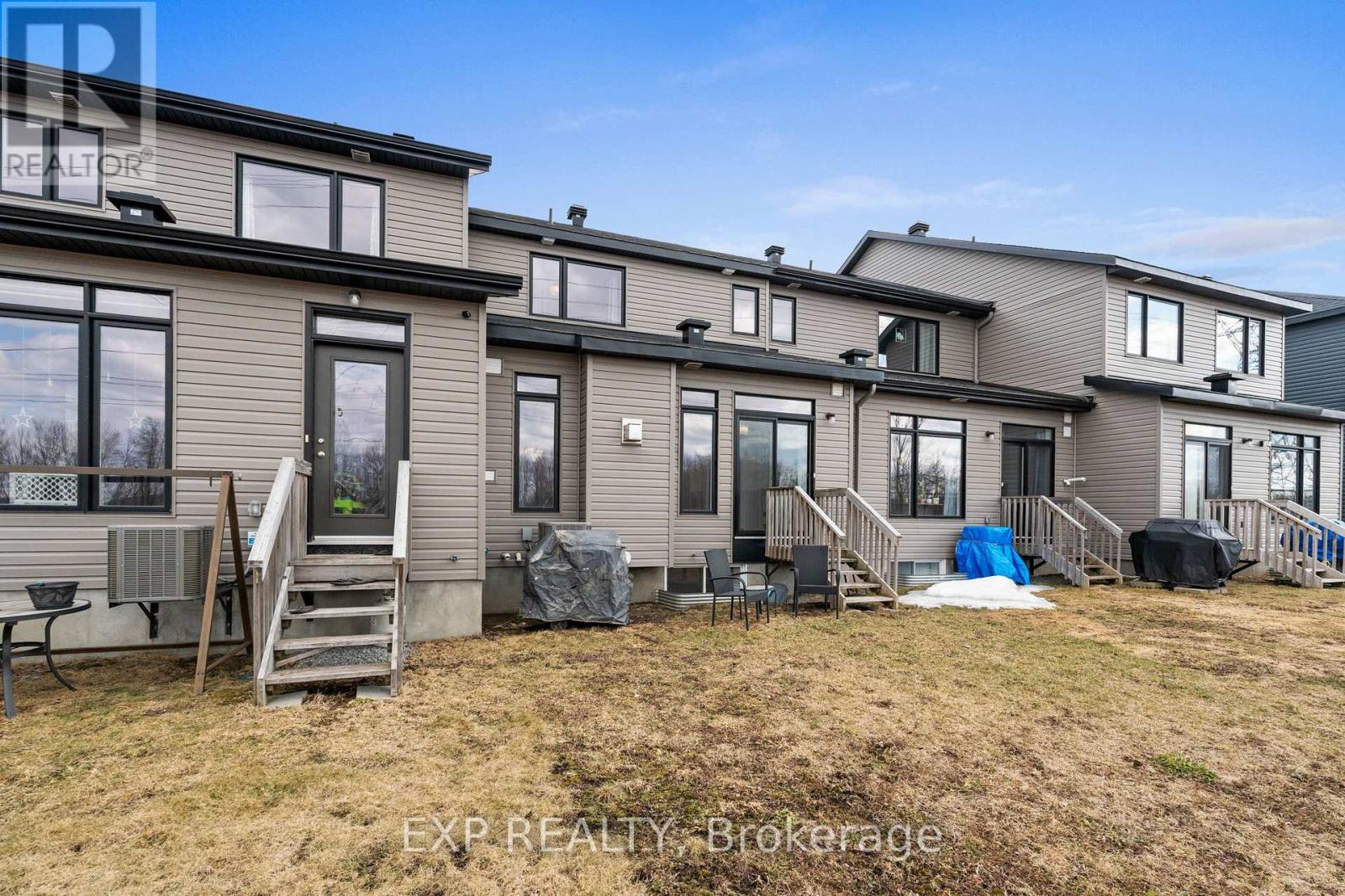 653 Putney Crescent