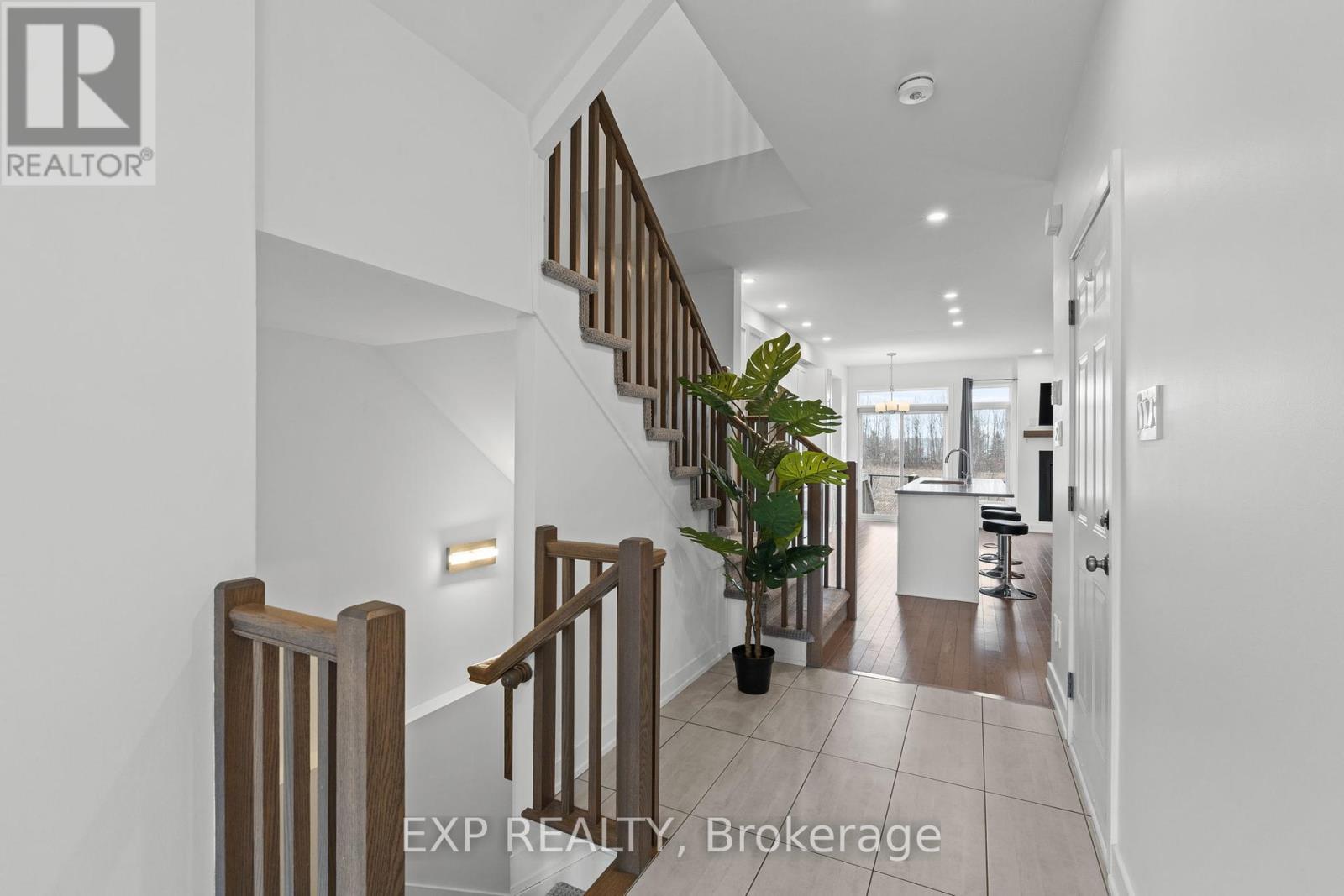 653 Putney Crescent