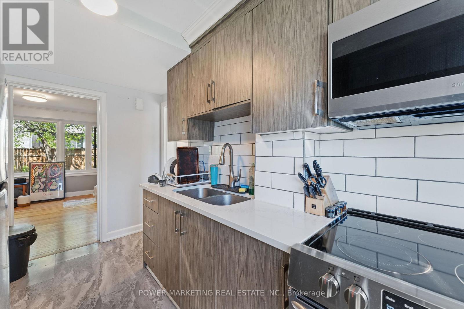 1244 Prince Of Wales Drive