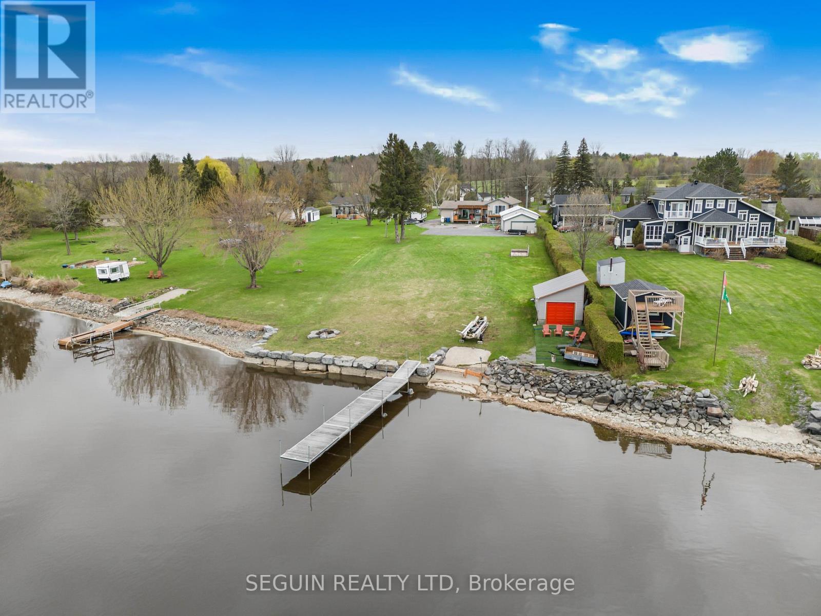 3595 Front Road