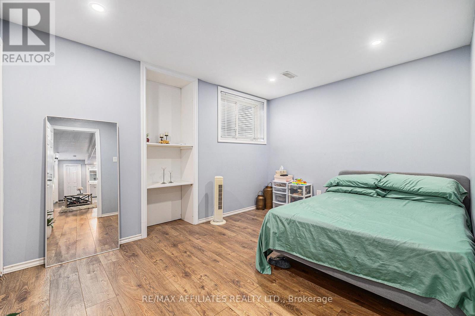 64 Watershield Ridge