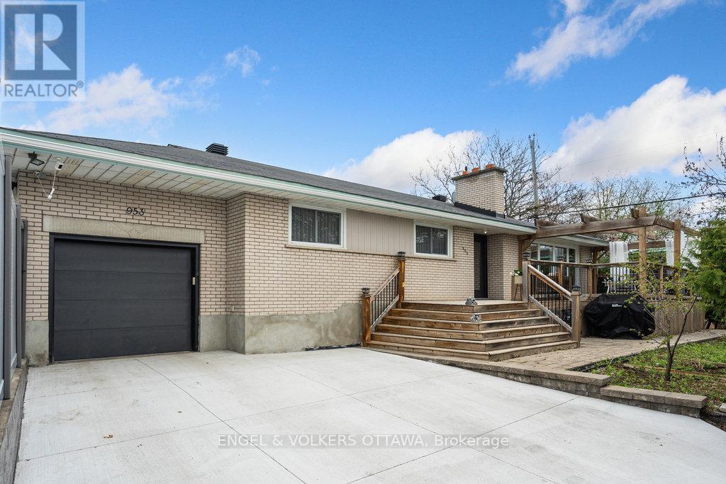 953 Fairlawn Avenue