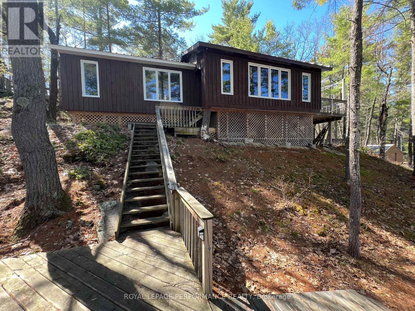 319 Bayview Lodge Road