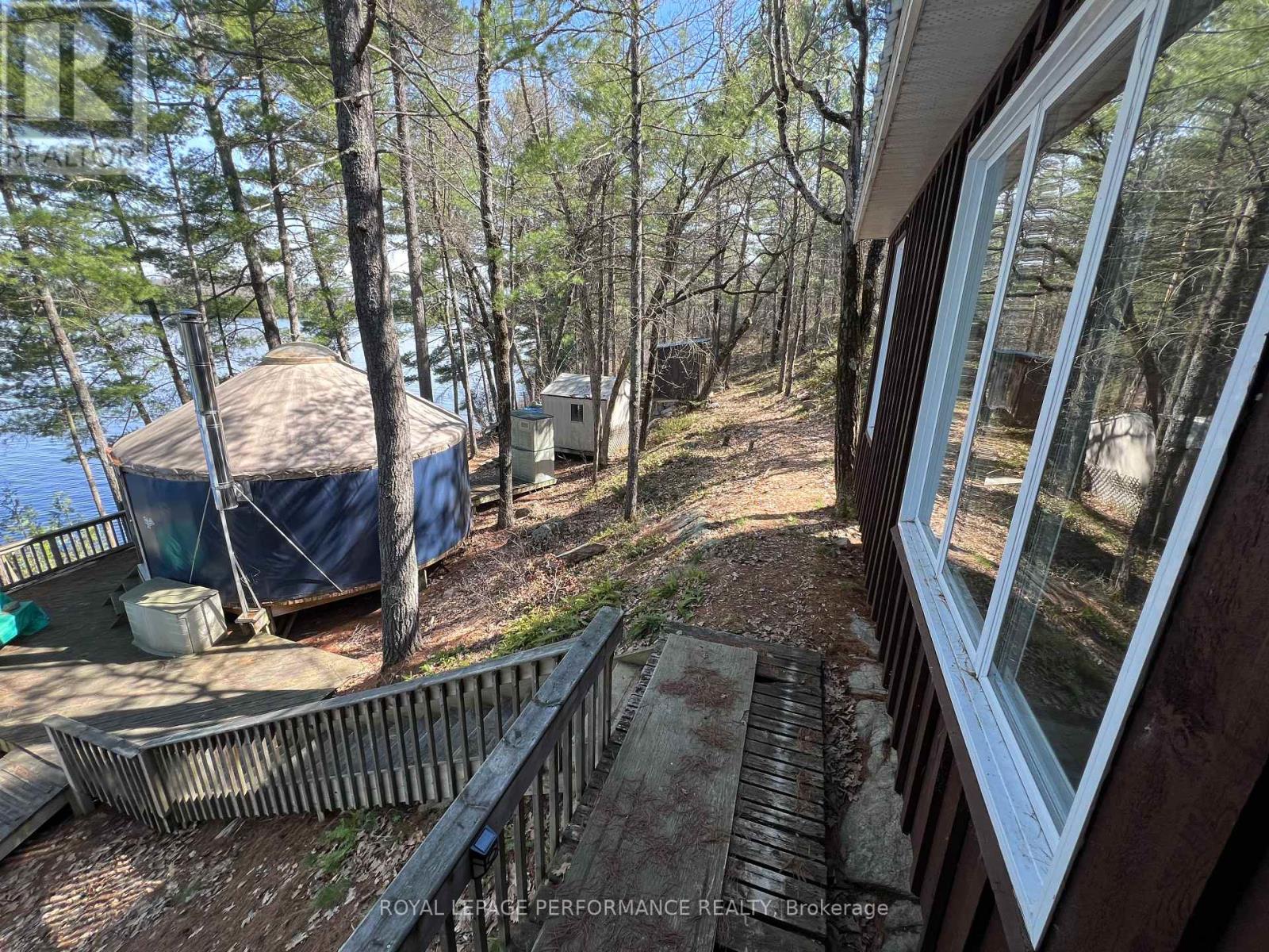 319 Bayview Lodge Road