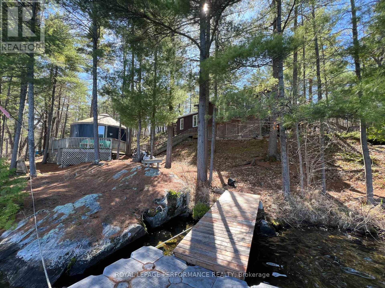 319 Bayview Lodge Road