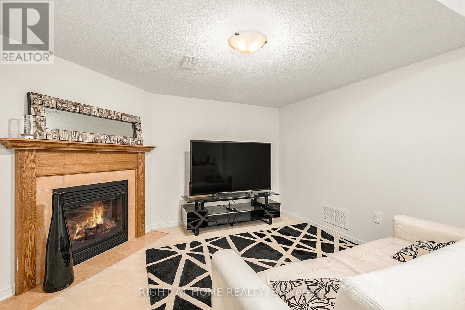 277 Macoun Circle