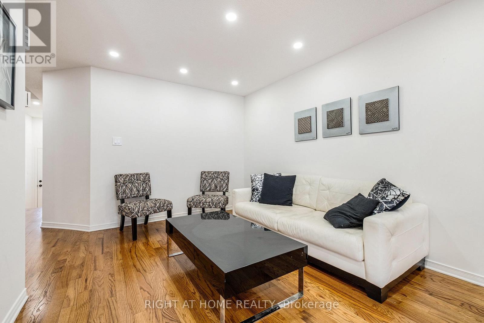 277 Macoun Circle