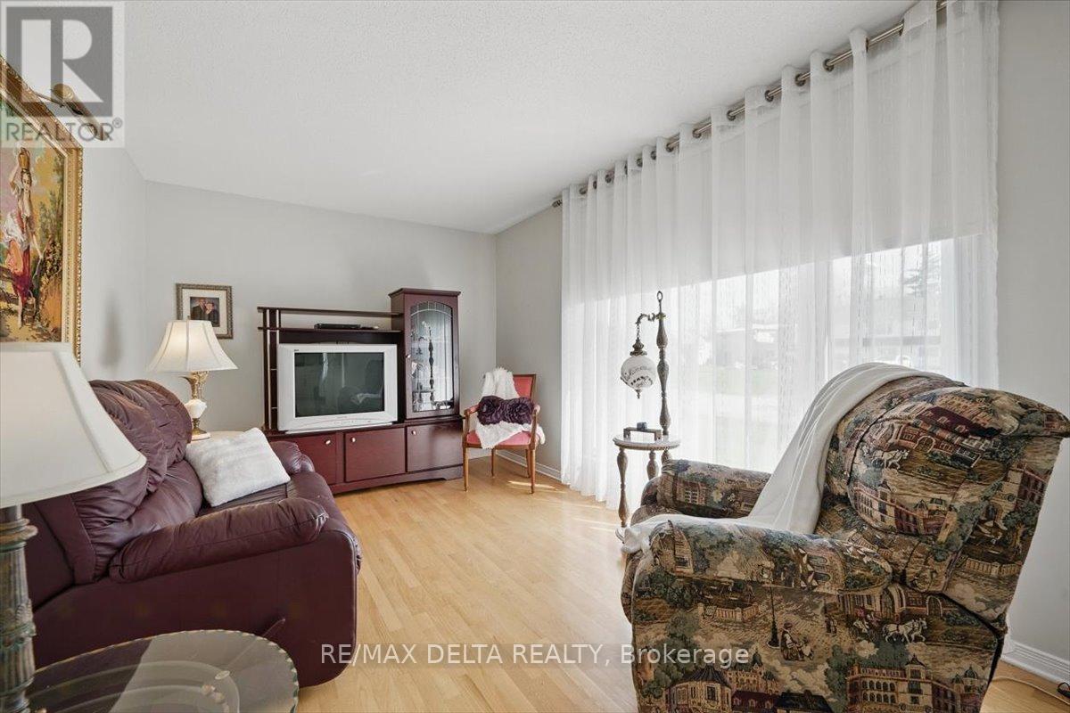 3 Maisonneuve Street