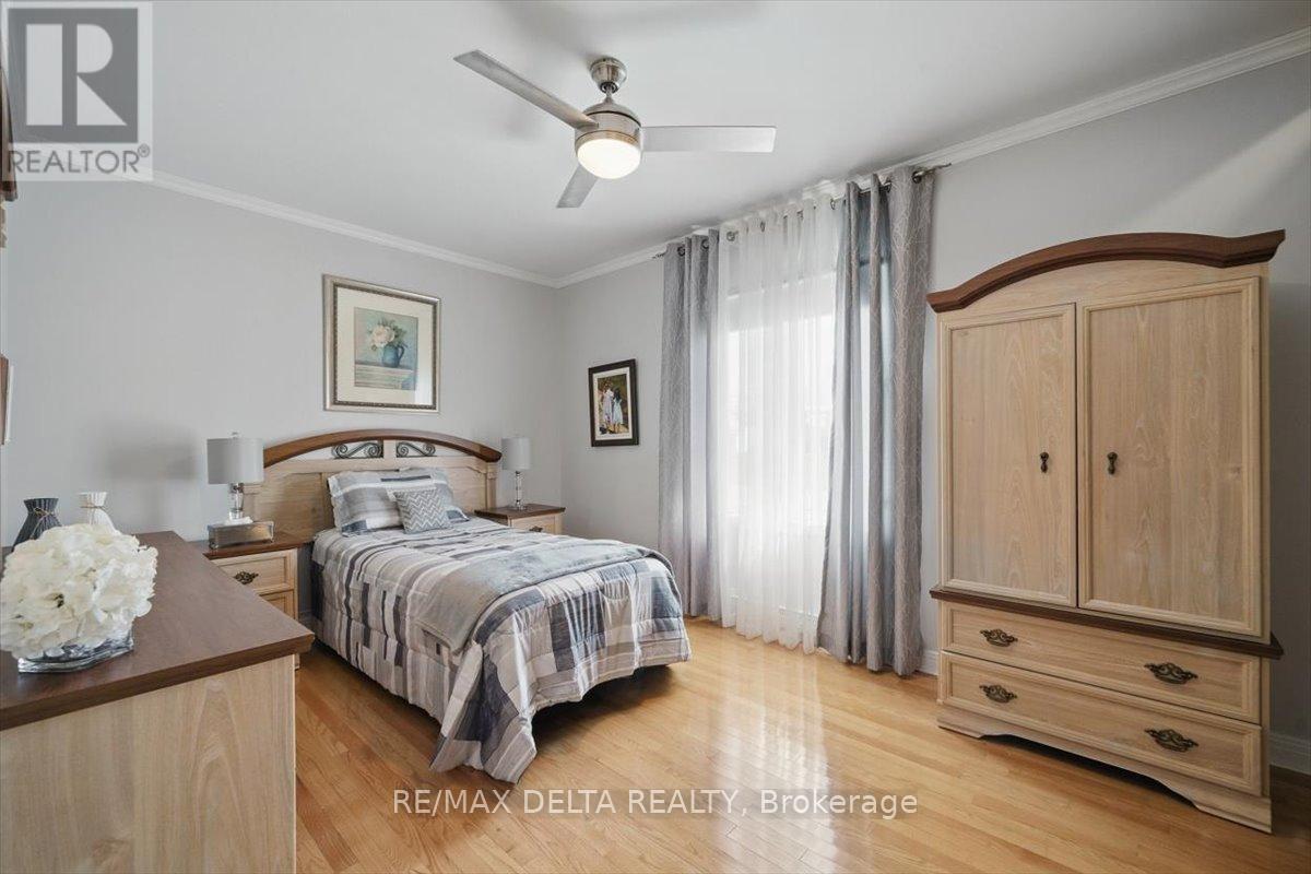 3 Maisonneuve Street