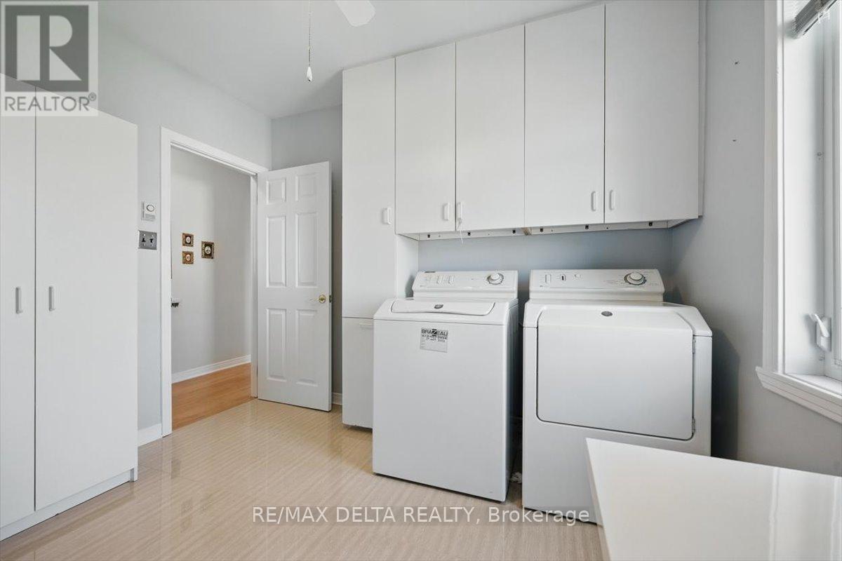 3 Maisonneuve Street