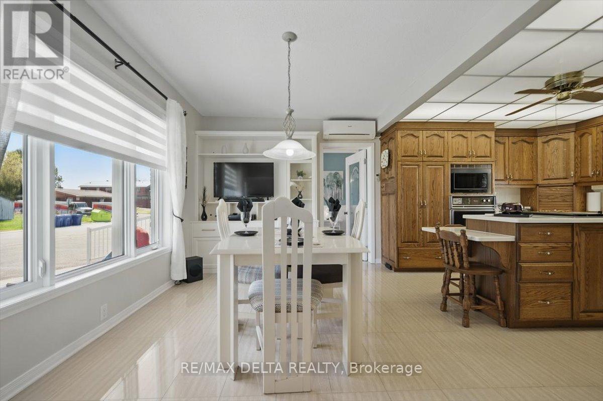 3 Maisonneuve Street
